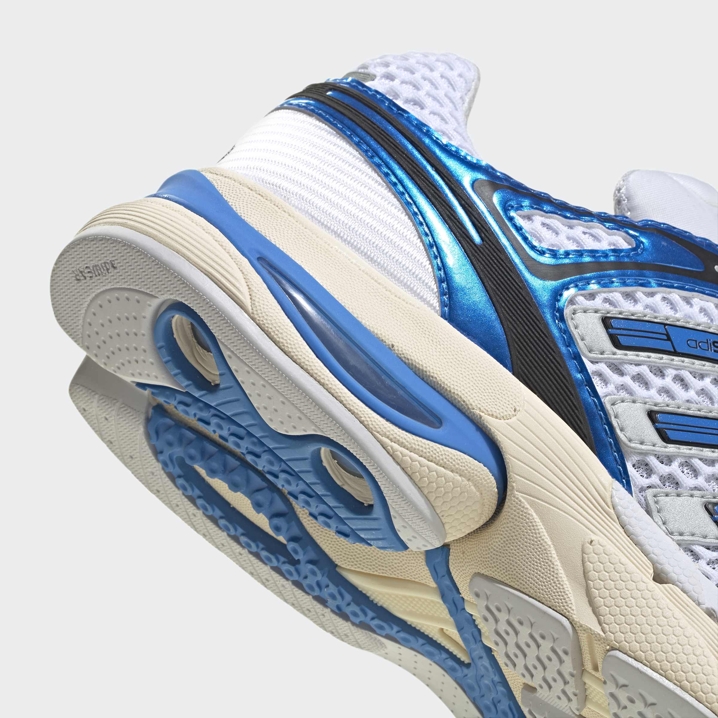 Men's adidas Originals Adistar Control 5 Shoes Cloud White / Lucid Ray Blue / Dash Grey