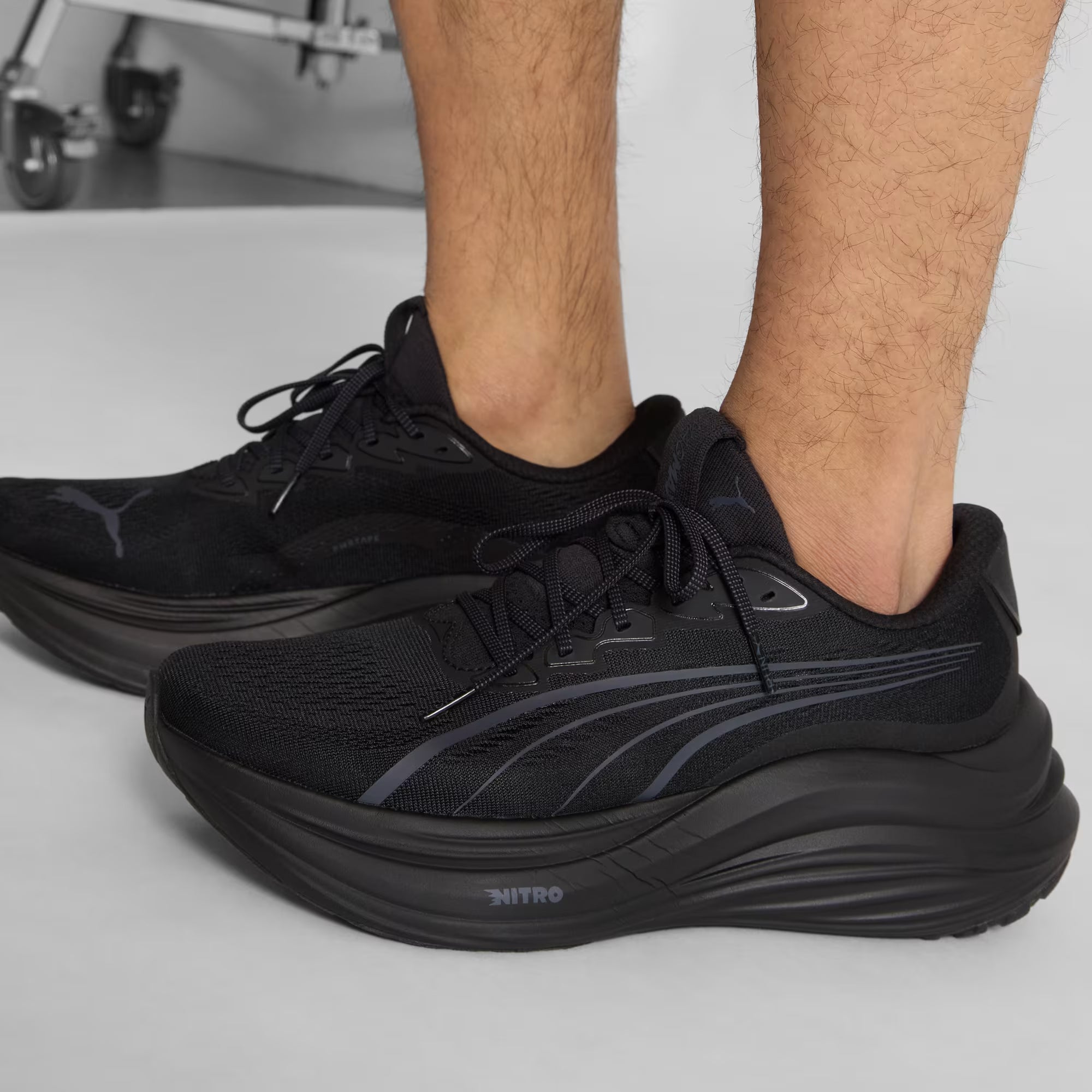 Men's PUMA MagMax NITRO Road Running Shoes Black / Galactic Gray