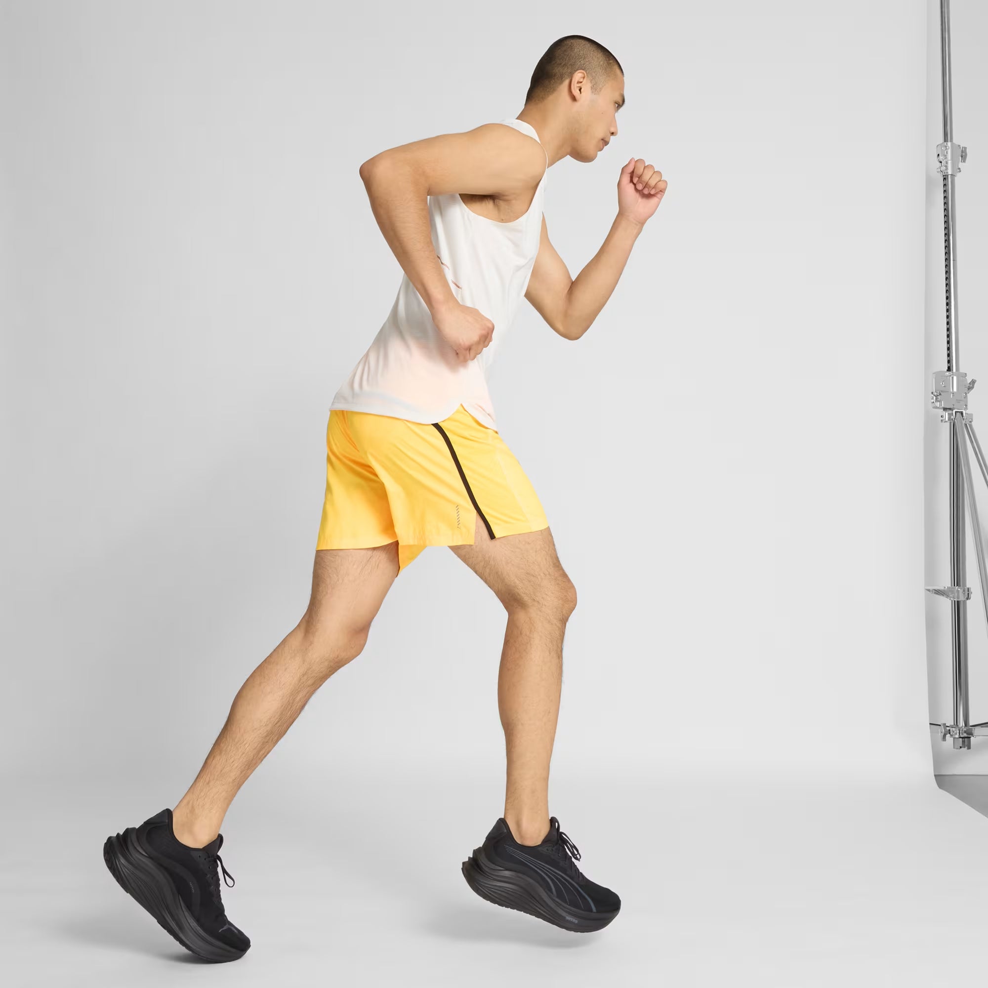 Men's PUMA MagMax NITRO Road Running Shoes Black / Galactic Gray