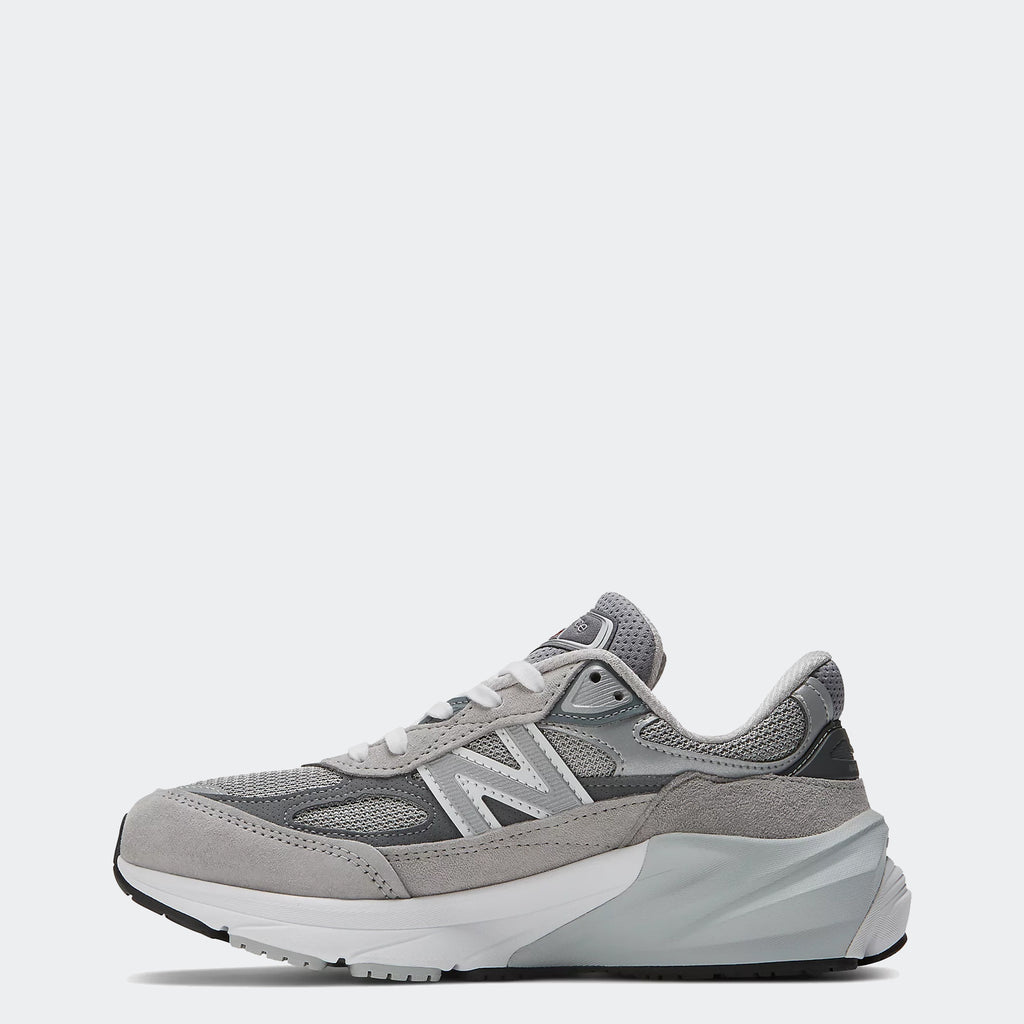 Women's New Balance Made in USA 990v6 Shoes Grey
