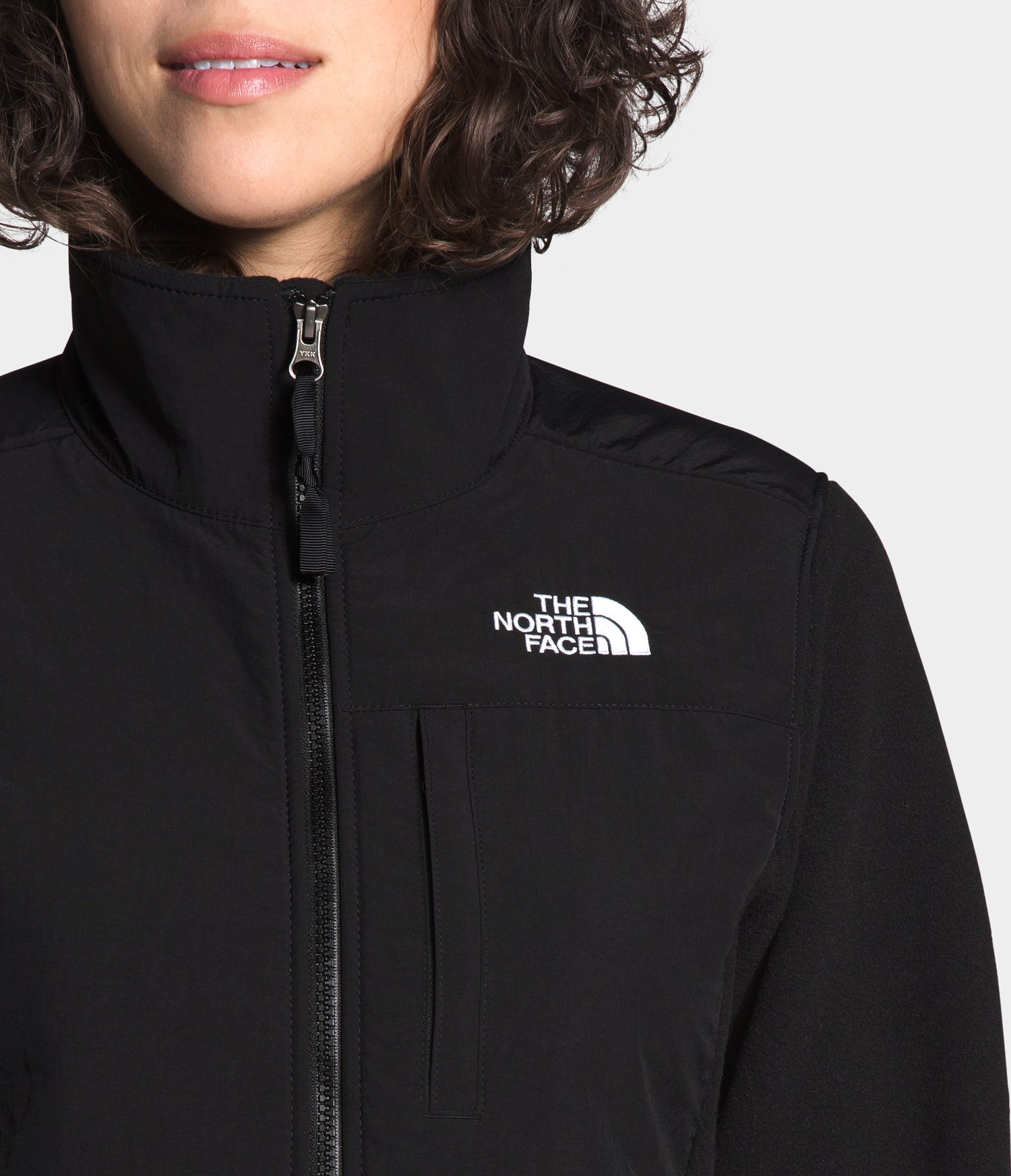 Women's TNF Denali 2 Jacket Black NF0A4R2UJK3 | Chicago City Sports | up close view