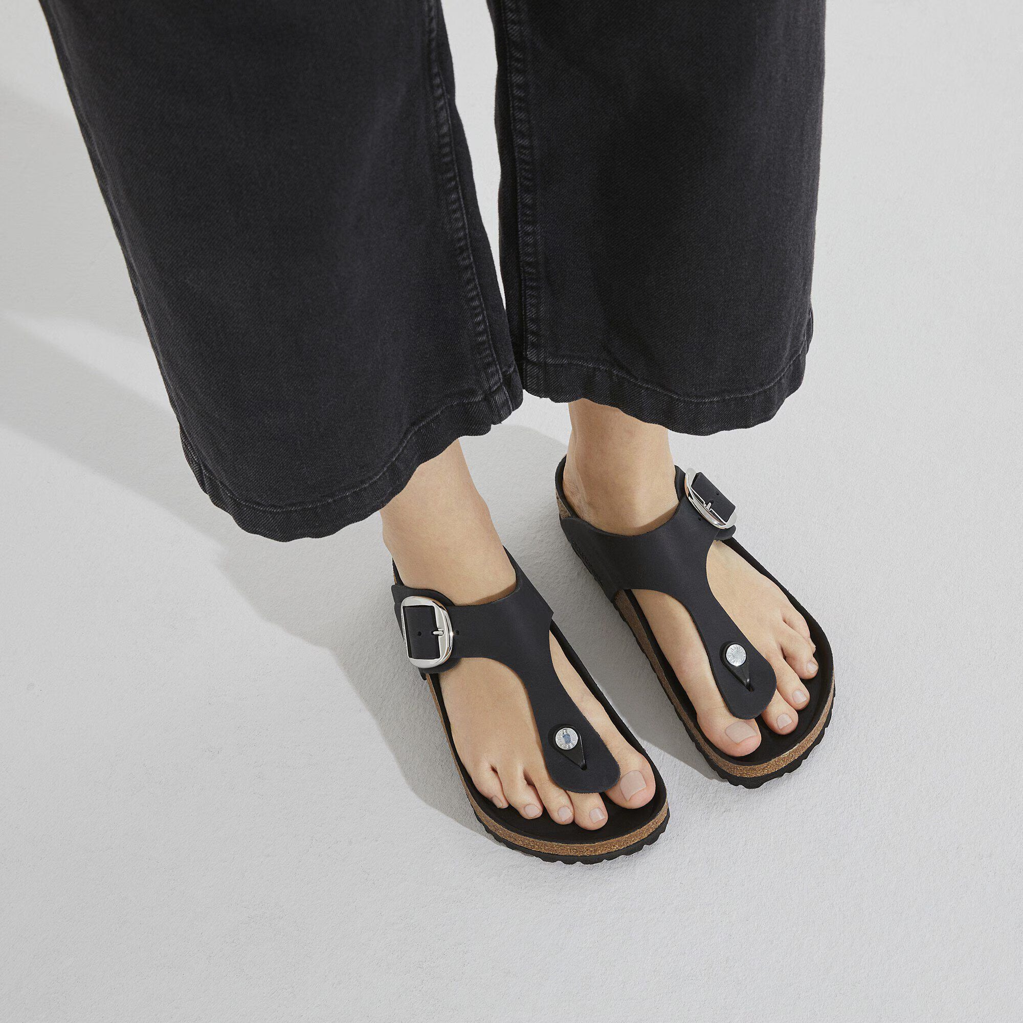 Women's BIRKENSTOCK Gizeh Big Buckle Oiled Leather Black