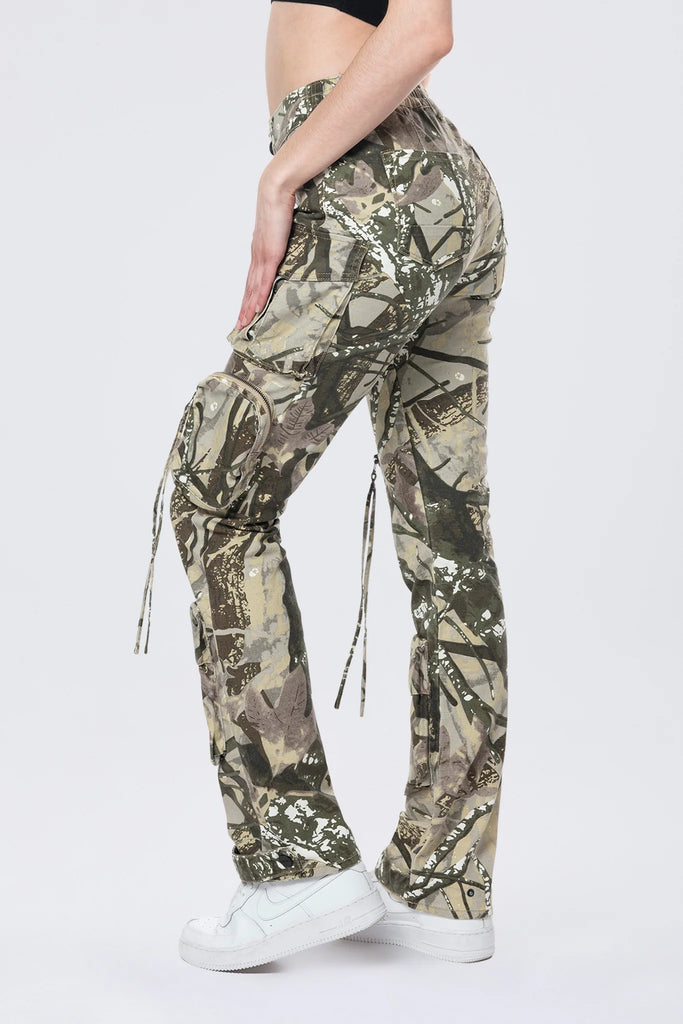 Women's Smoke Rise Utility Cargo Pants Olive Hunting Camo