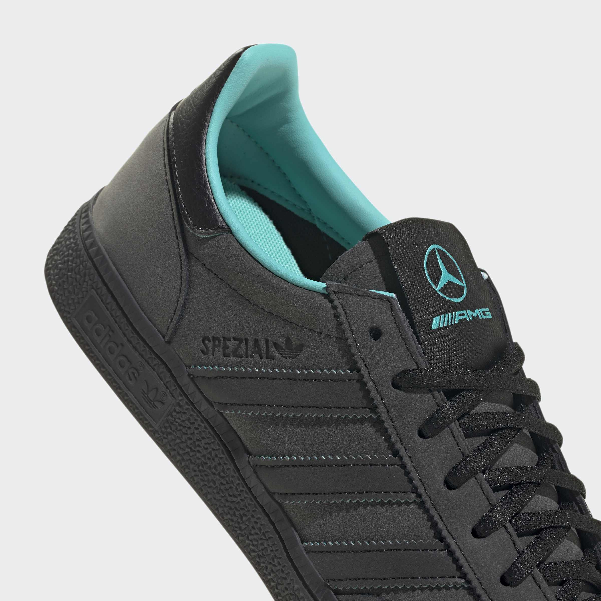 Men's adidas Originals Handball Spezial Mercedes Shoes Core Black / Semi Mint Rush