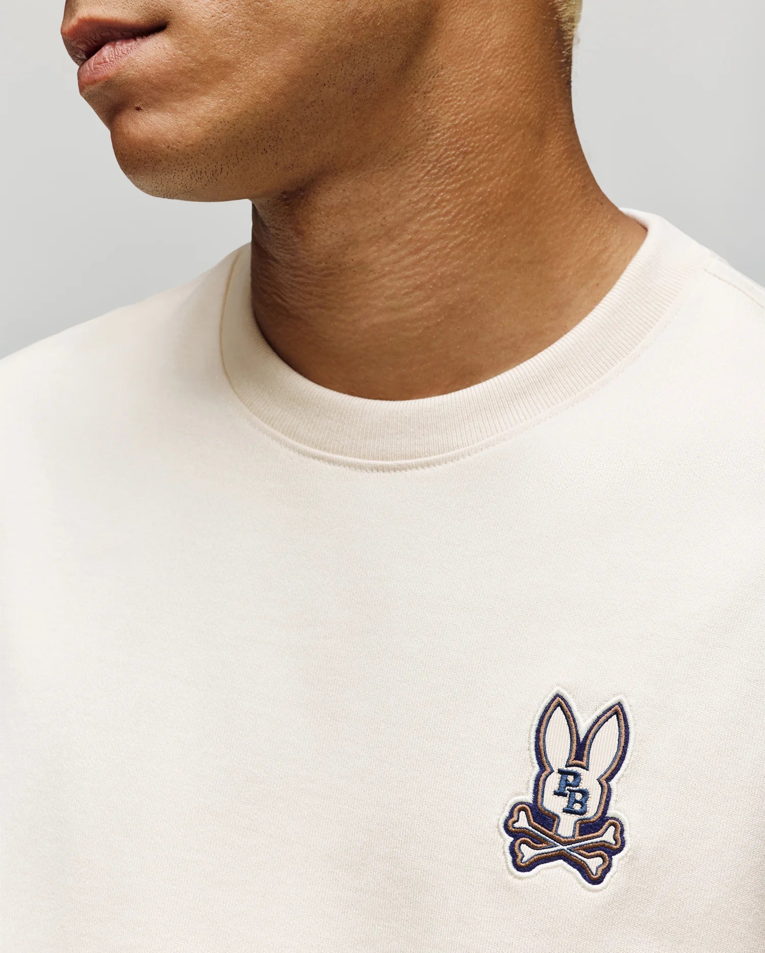 Men's Psycho Bunny Wade Relaxed Fit Chest Tee White Cap Grey