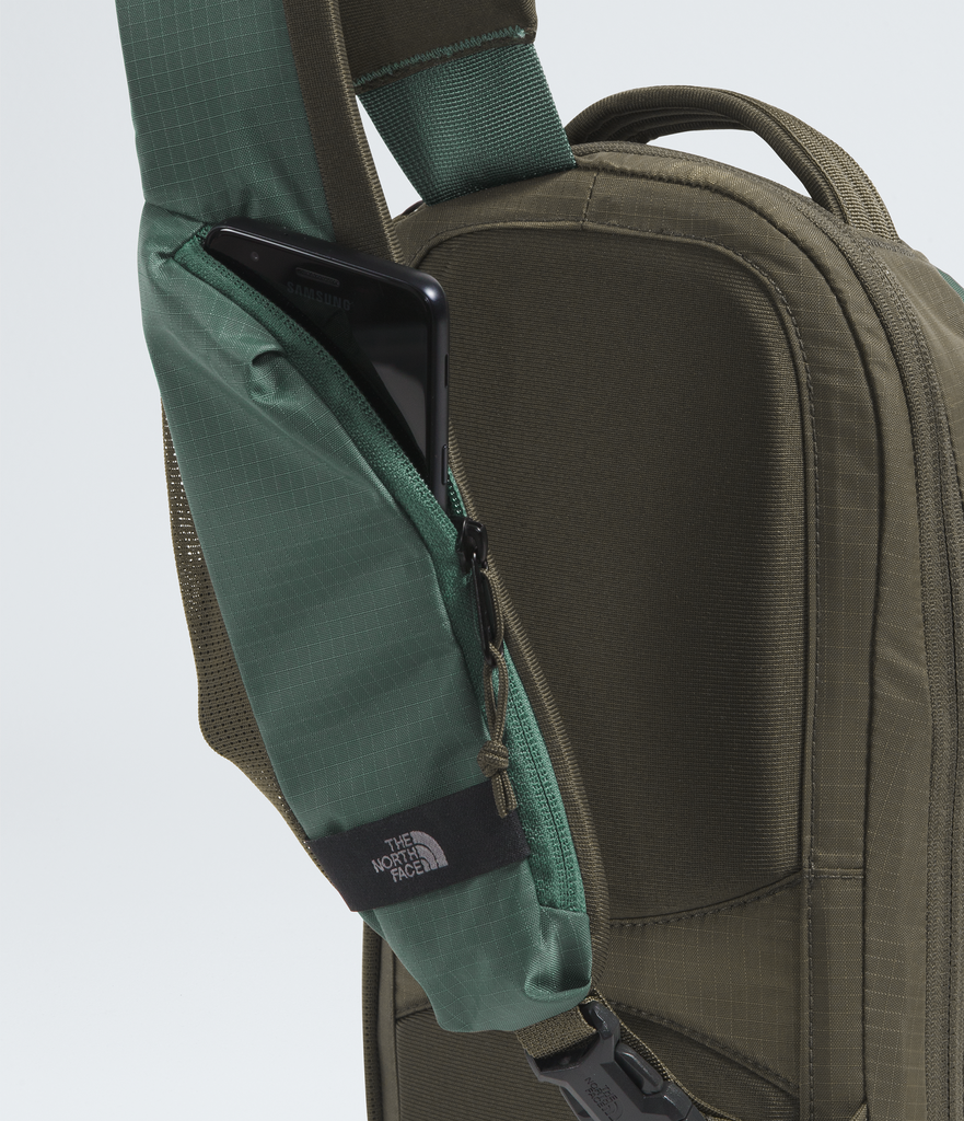 The North Face Borealis Sling Duck Green