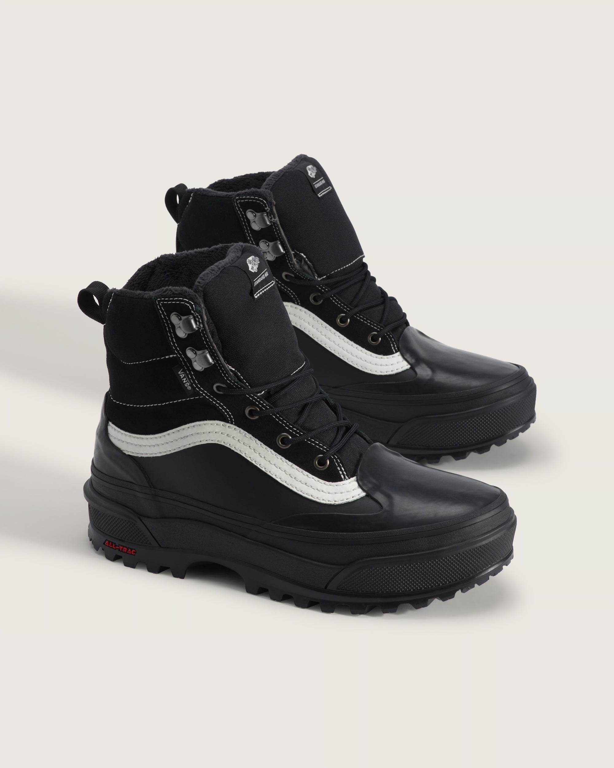 Men's Vans Standard Mid 2.0 Boots Black/White