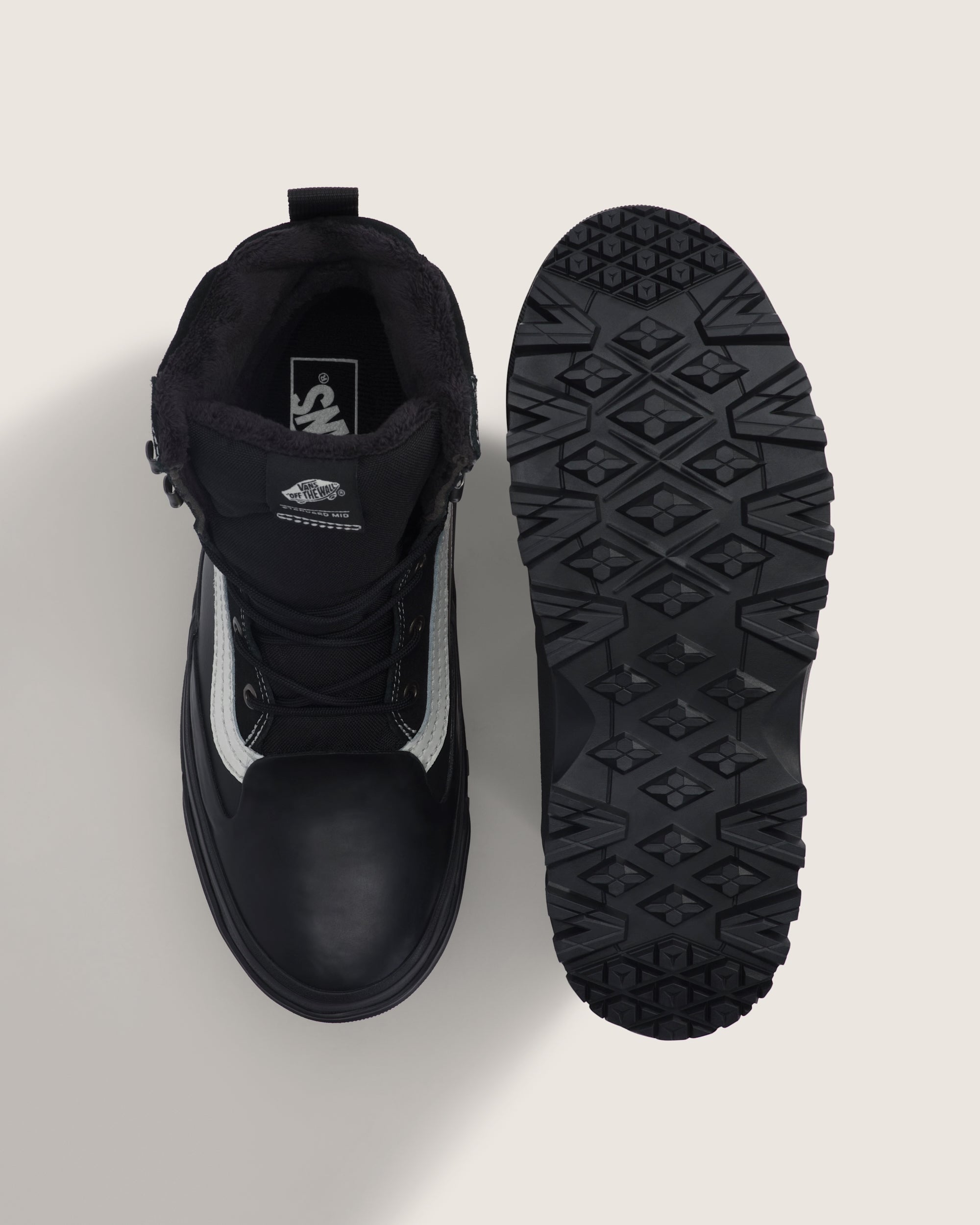 Men's Vans Standard Mid 2.0 Boots Black/White