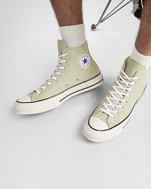 Unisex Converse Chuck 70 Leather Shoes Pale Surplus