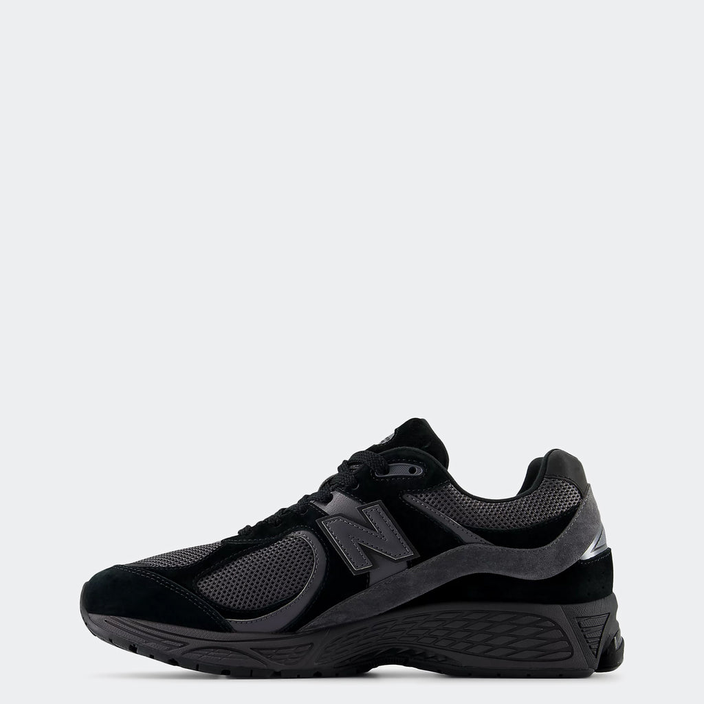 Unisex New Balance 2002R Shoes Black