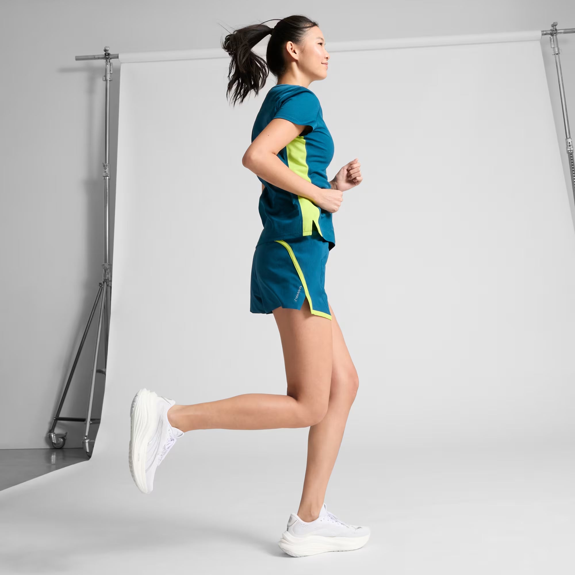 Women's PUMA MagMax NITRO Road Running Shoes White / Silver