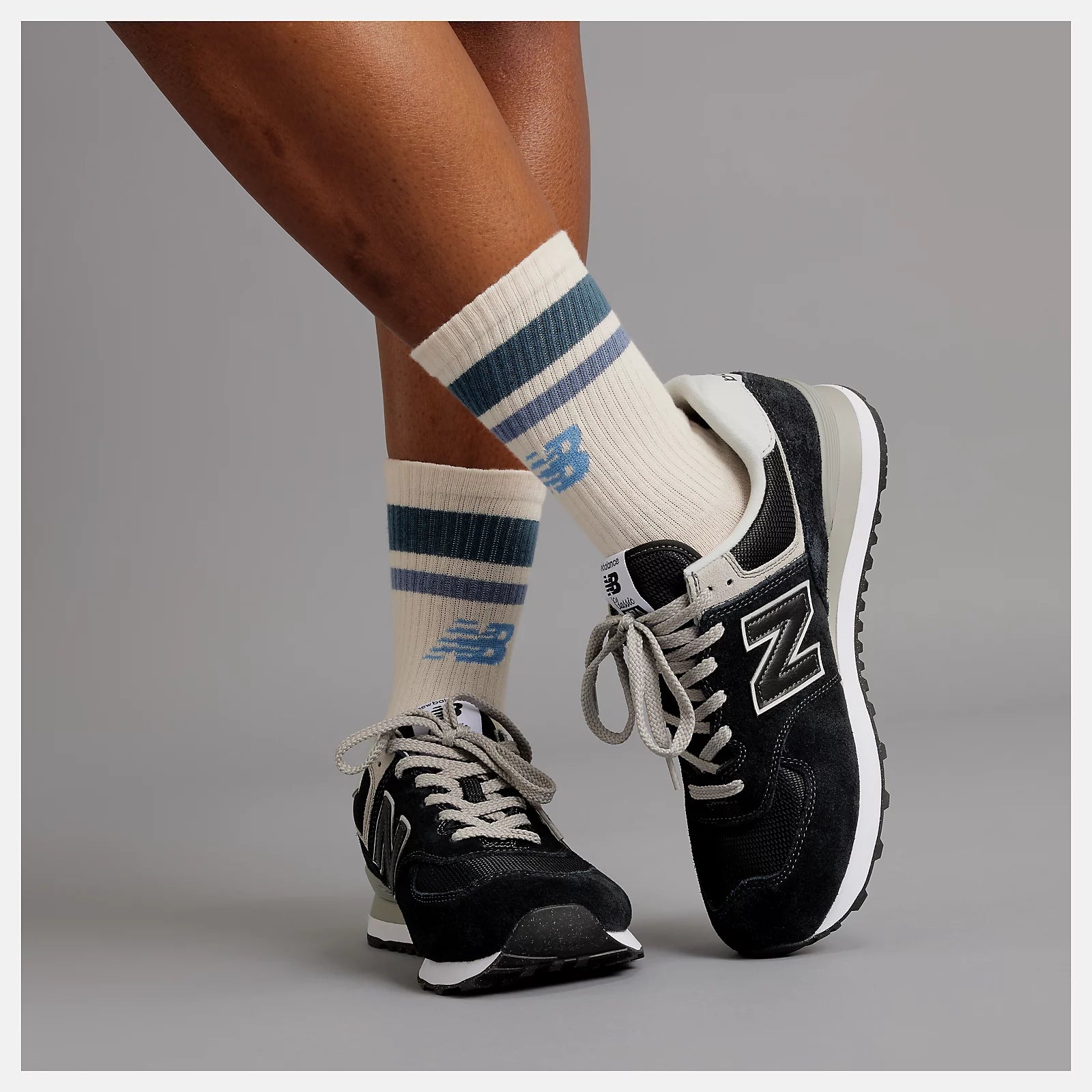 Black and grey new balance 574 discount