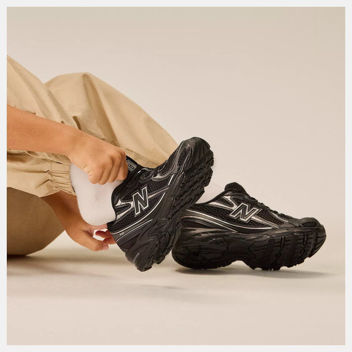 Little Kids New Balance 740 Bungee Lace Shoes Black with Silver Metallic
