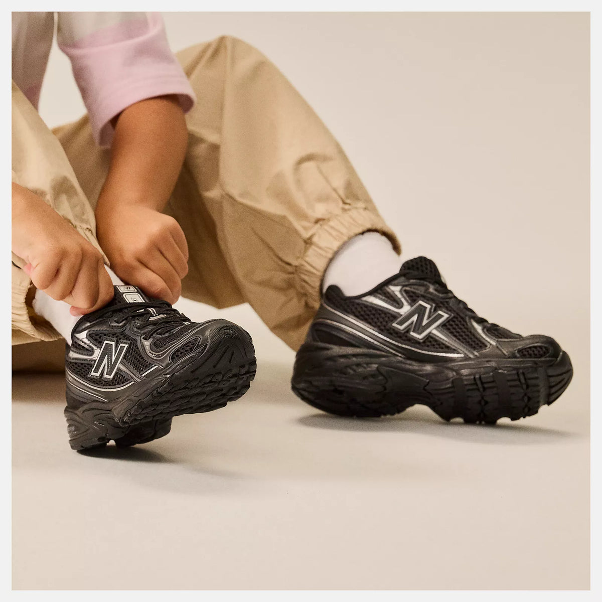 Little Kids New Balance 740 Bungee Lace Shoes Black with Silver Metallic