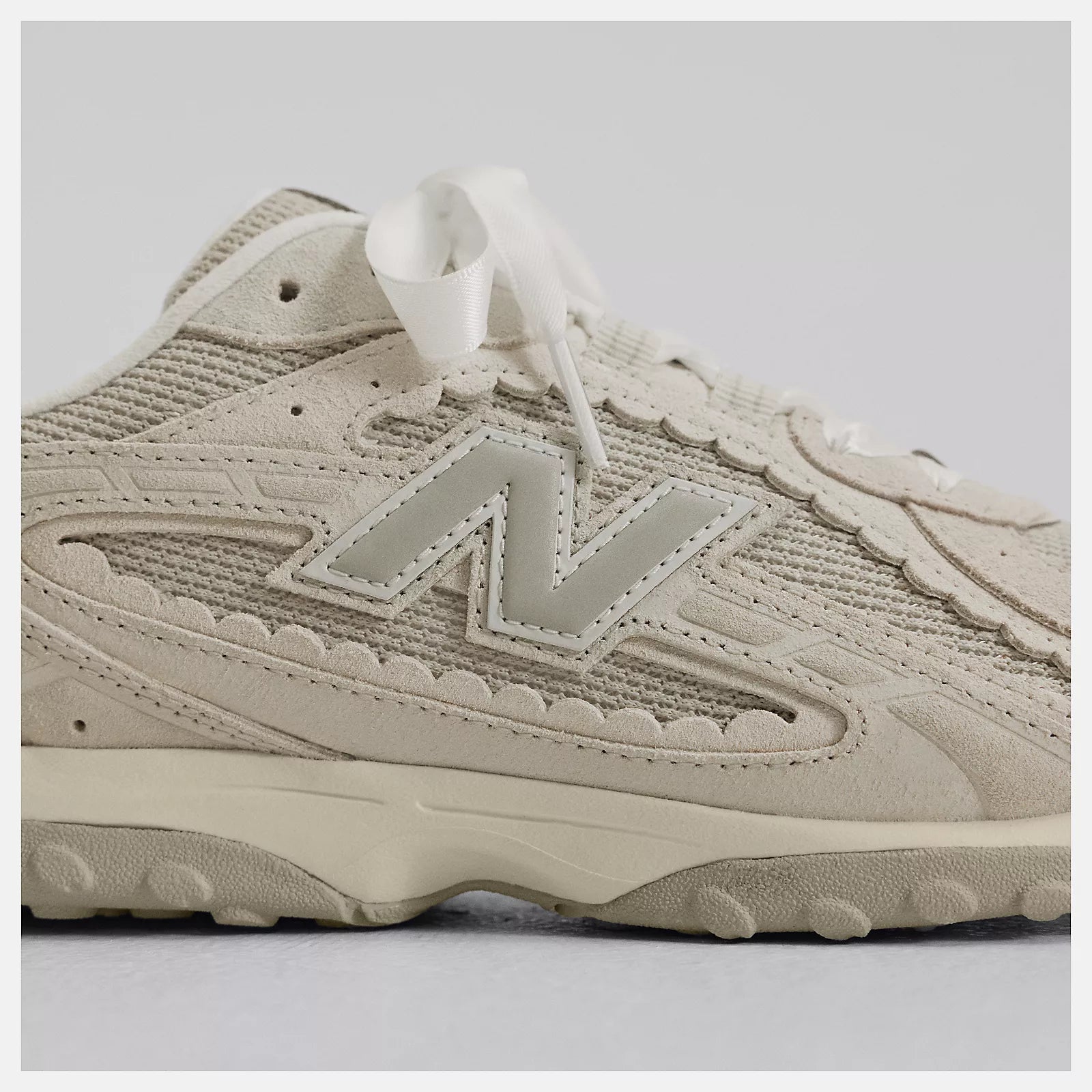 Unisex New Balance 204L Shoes Sea Salt/Linen