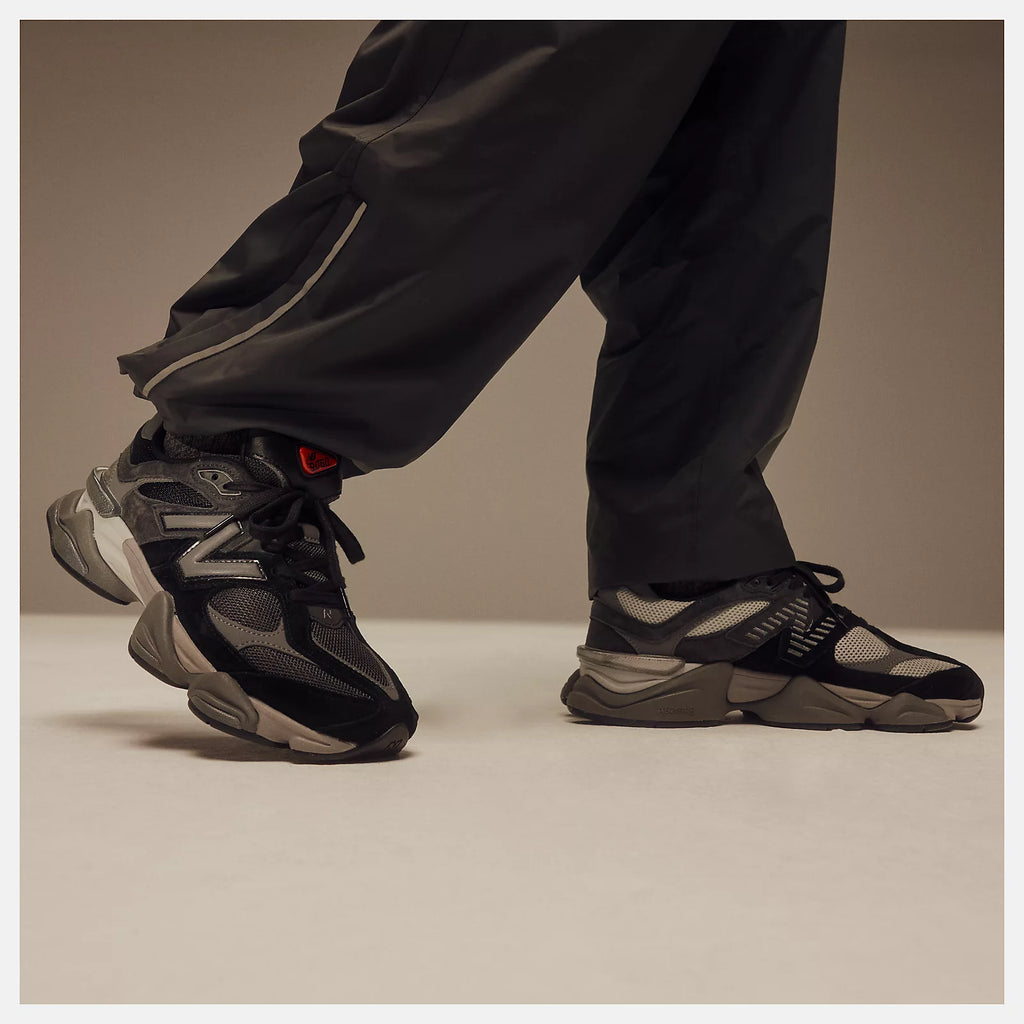 Unisex New Balance 9060 Shoes Black