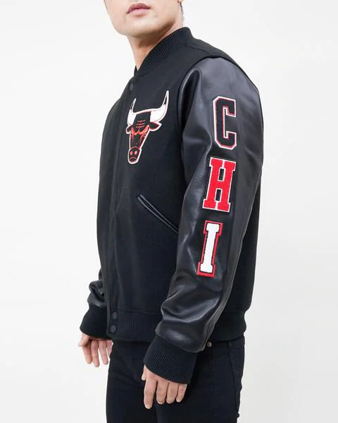 Pro Standard Chicago Bulls Varsity Jacket - Tan – DS Online