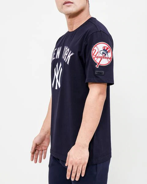 Pro Standard New York Yankees Stacked Logo Shirt