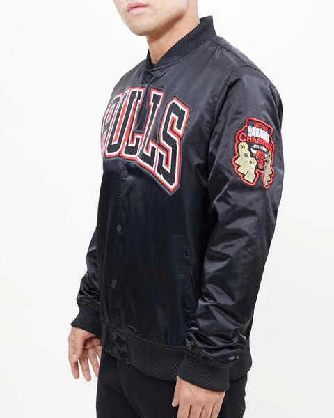 New Era Bulls varsity jacket in black
