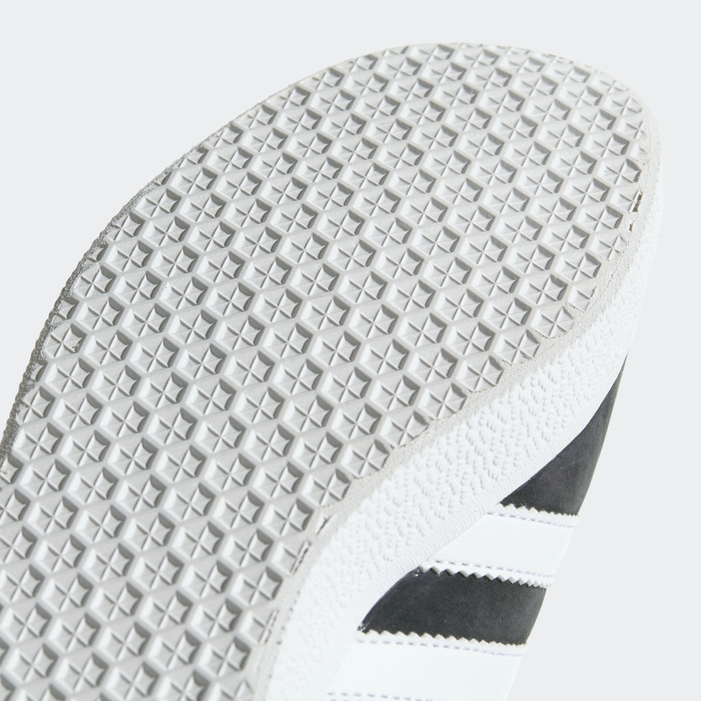 Men's adidas Originals Gazelle Shoes Solid Grey