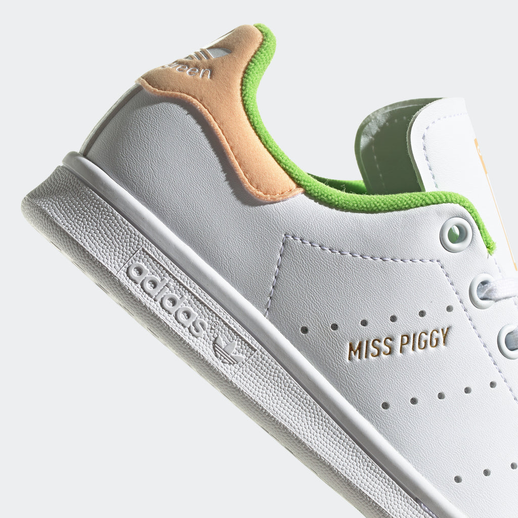 Big Kids’ adidas Originals Miss Piggy & Kermit Stan Smith Shoes