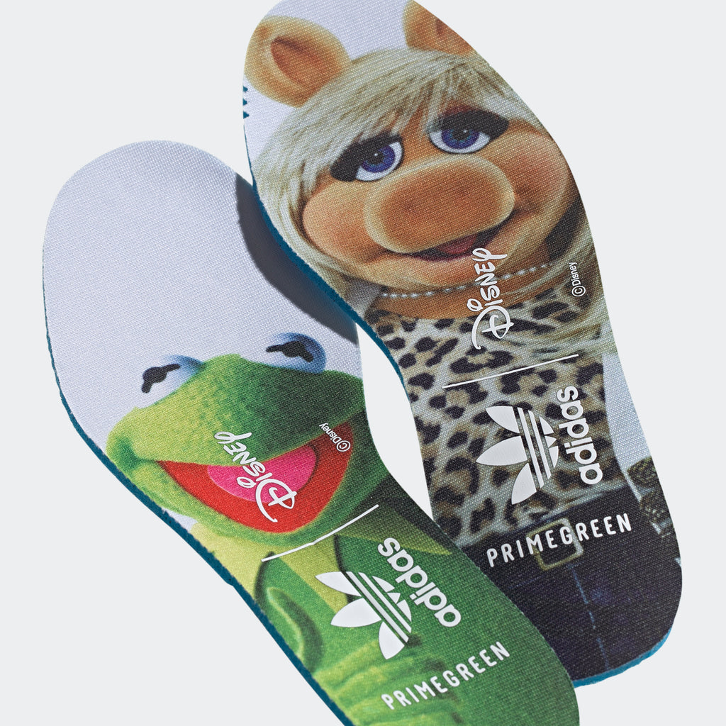 Big Kids’ adidas Originals Miss Piggy & Kermit Stan Smith Shoes