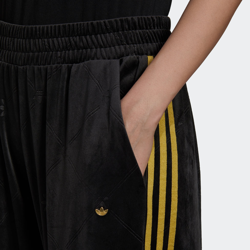 Women's adidas Originals Velvet Monogram Track Pants Black