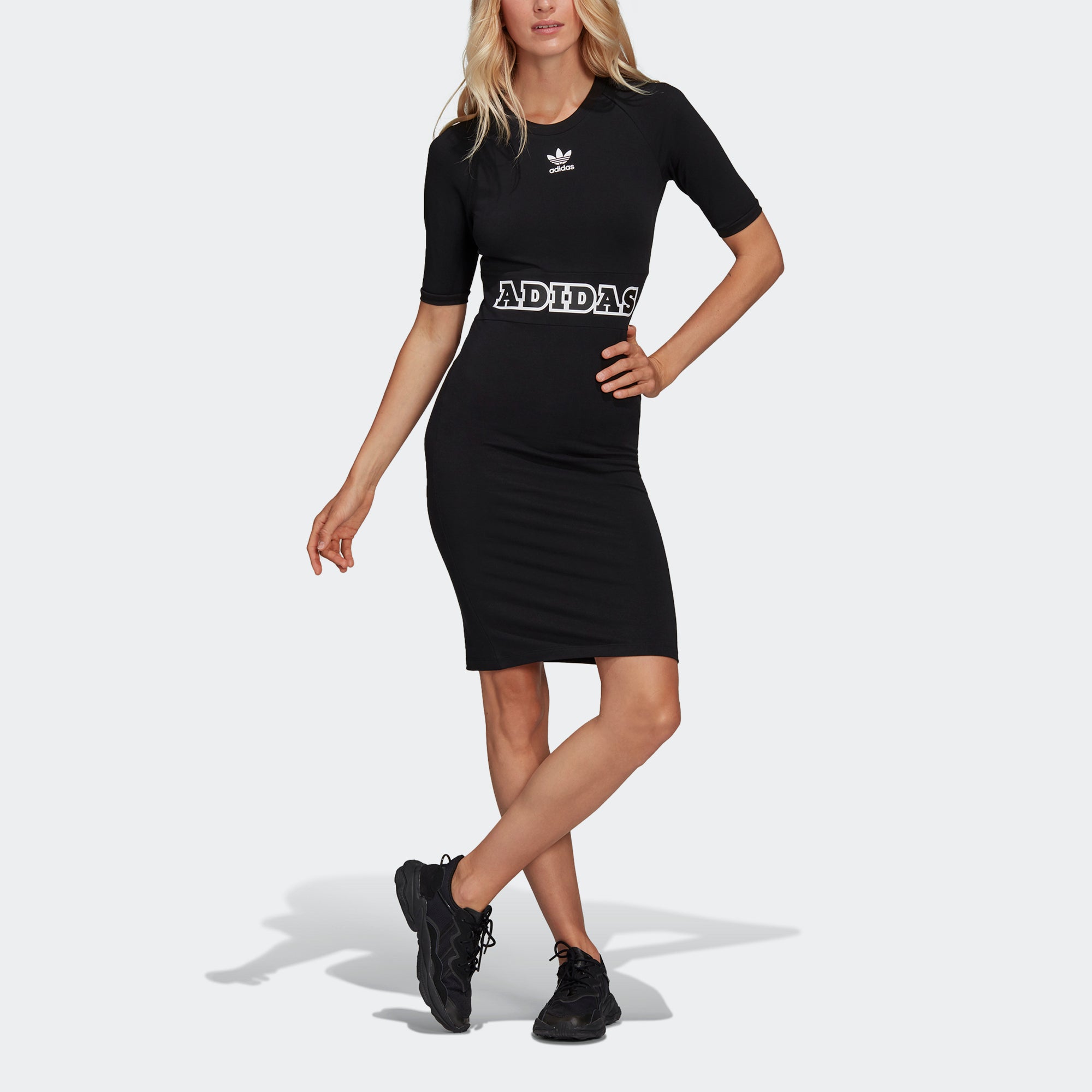 Falde tilbage komedie pude Women's adidas Play Logo Dress Black H62044 | Chicago City Sports