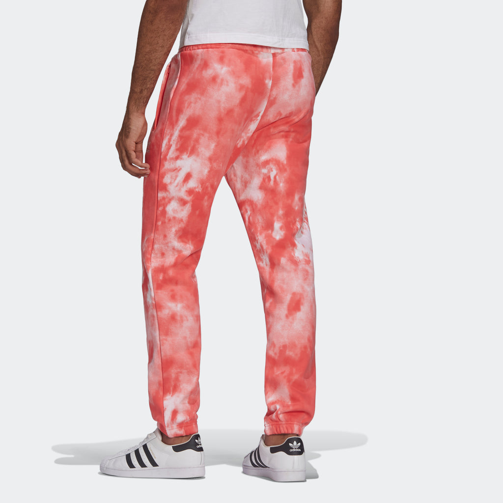 Men’s adidas Originals Adicolor Essentials Trefoil Pants Semi Turbo Red