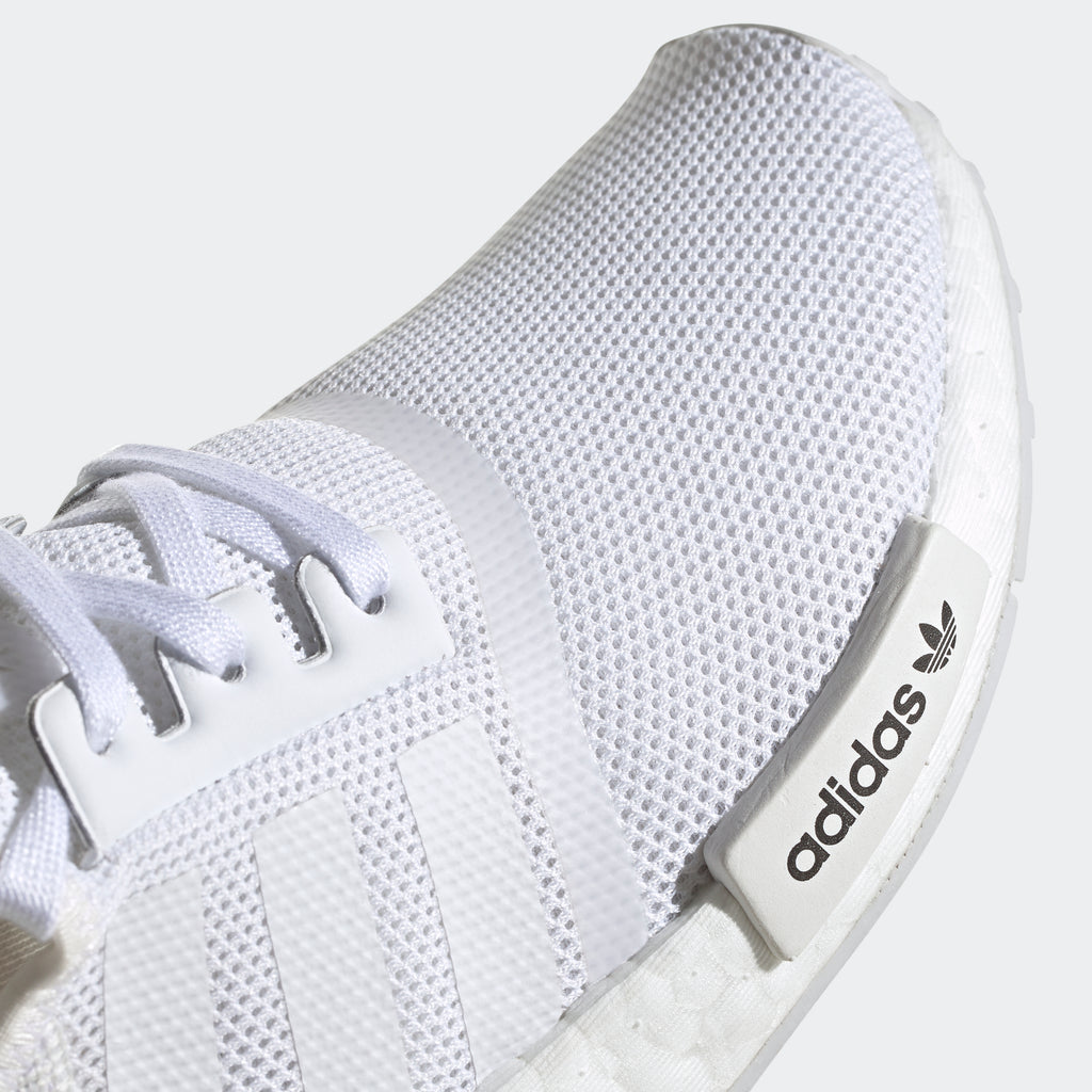 Kid's adidas Originals NMD_R1 Shoes White FW0432 | Chicago City Sports | detailed toe area view