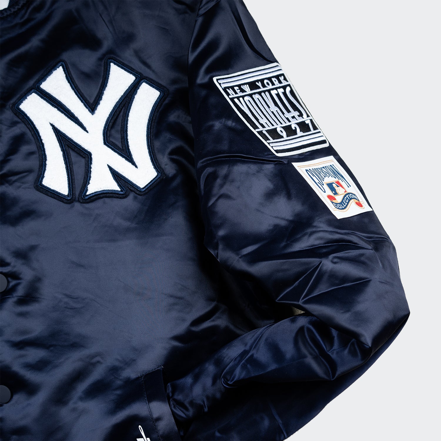NY Yankees Heritage Navy Satin Jacket