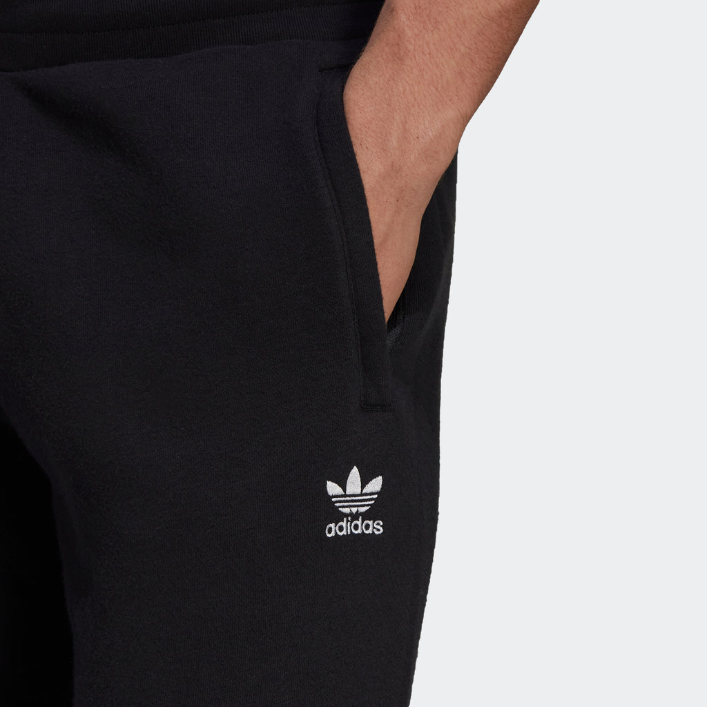 Men's adidas Originals Adicolor Essentials Trefoil Cargo Pants Black