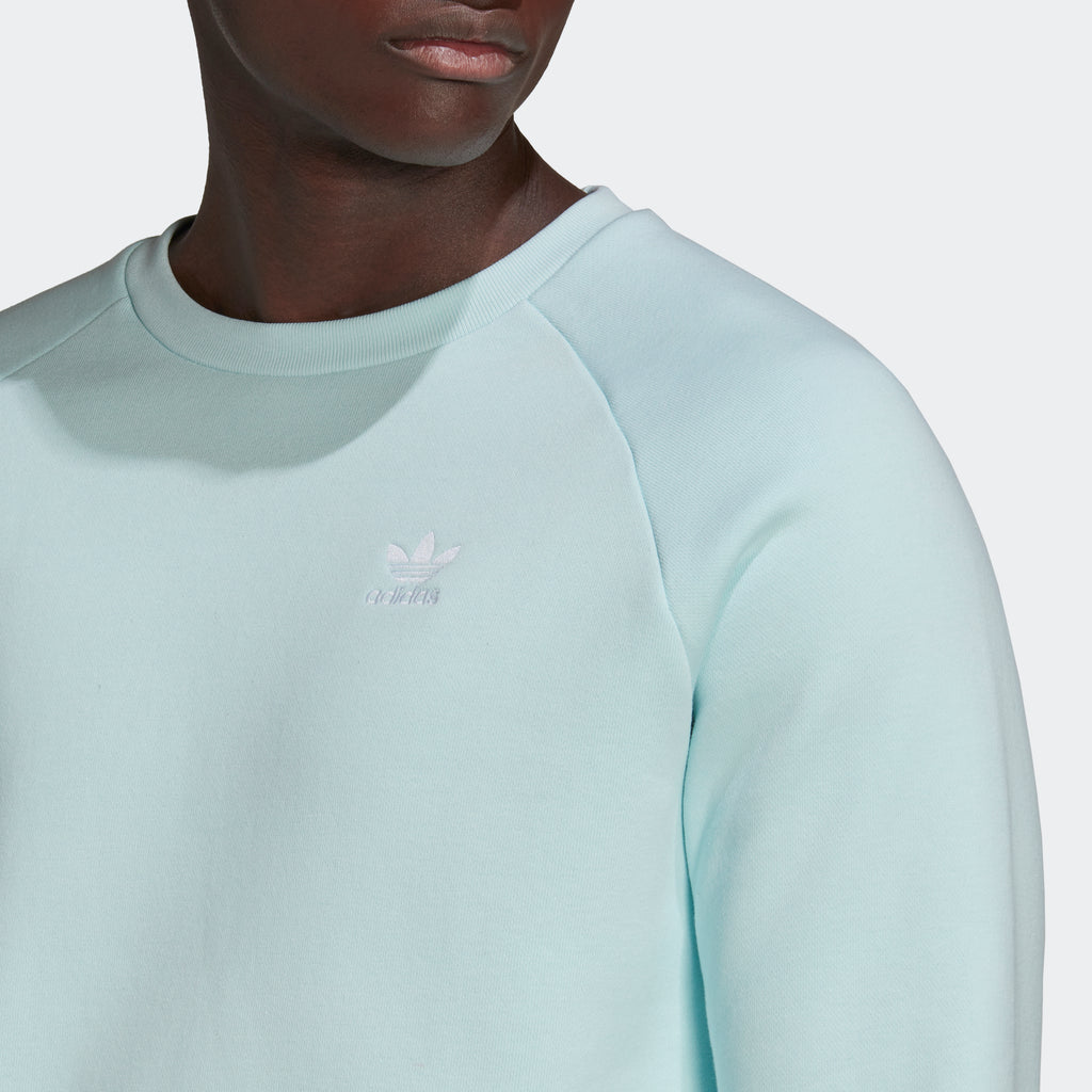 Men’s adidas Originals Adicolor Essentials Trefoil Crewneck Sweatshirt Almost Blue