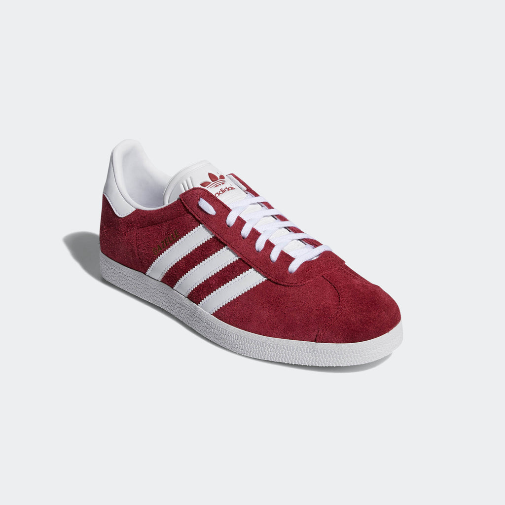 Men's adidas Gazelle Shoes Burgundy B41645 | Chicago City Sports | angled side view