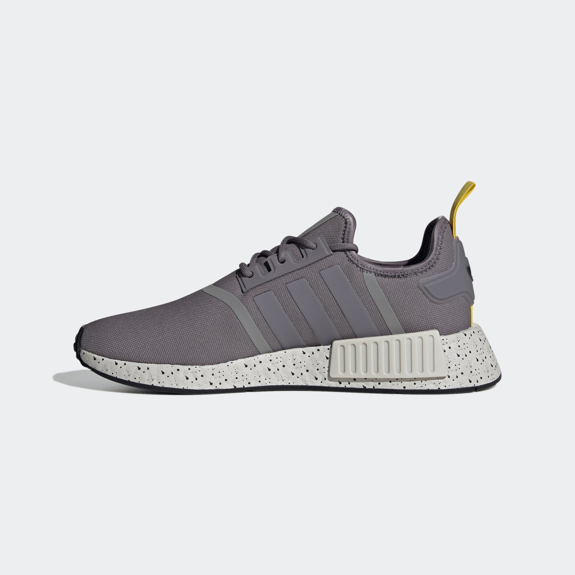 Nmd r1 trace grey Clearance