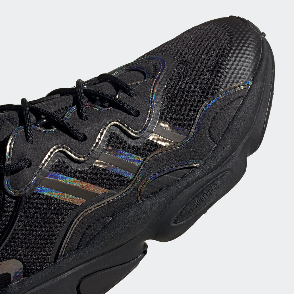 Men's adidas Ozweego Shoes Black SKU FV9653 | Chicago City Sports | detailed toe area view