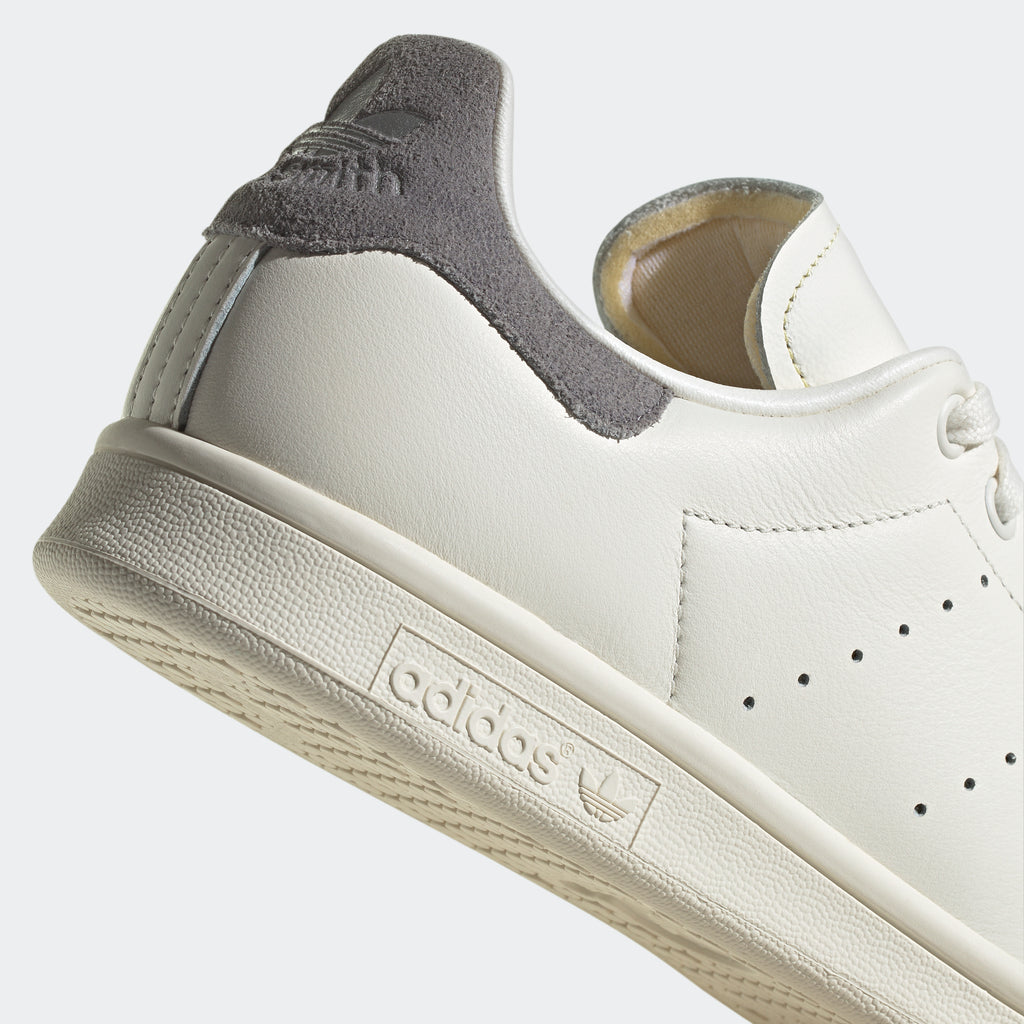 Men's adidas Originals Stan Smith Shoes White Pantone