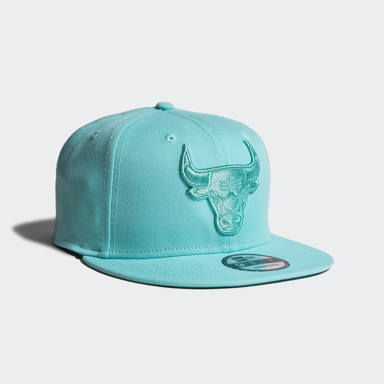 light blue chicago bulls hat