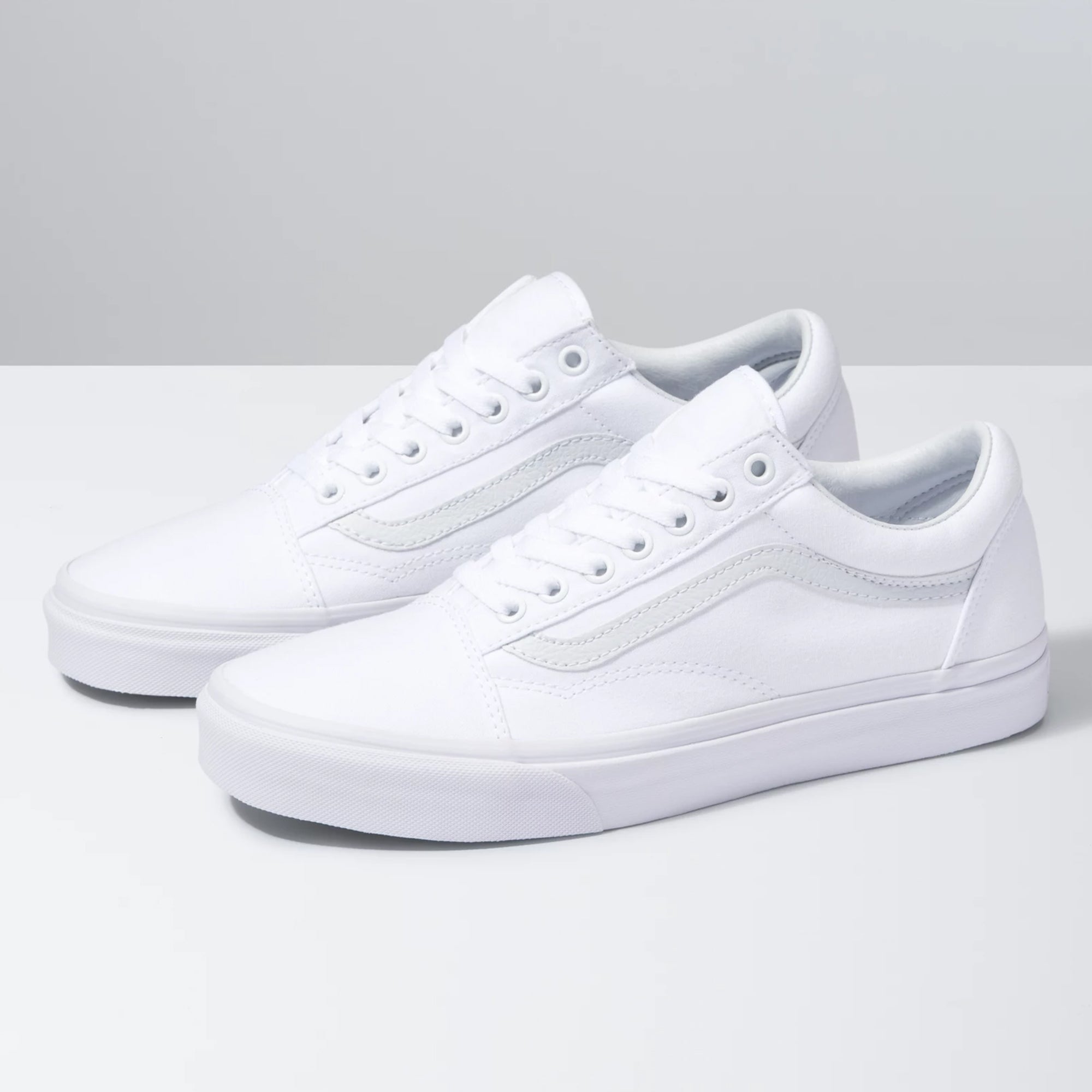Men's Vans Canvas Old Skool Shoes True White