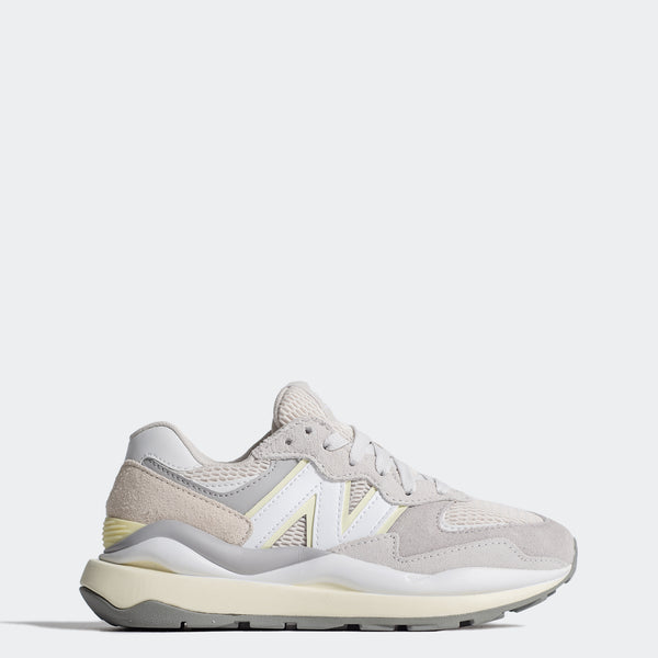 Women's New Balance 57/40 Shoes Moonbeam - 5 / BEIGE