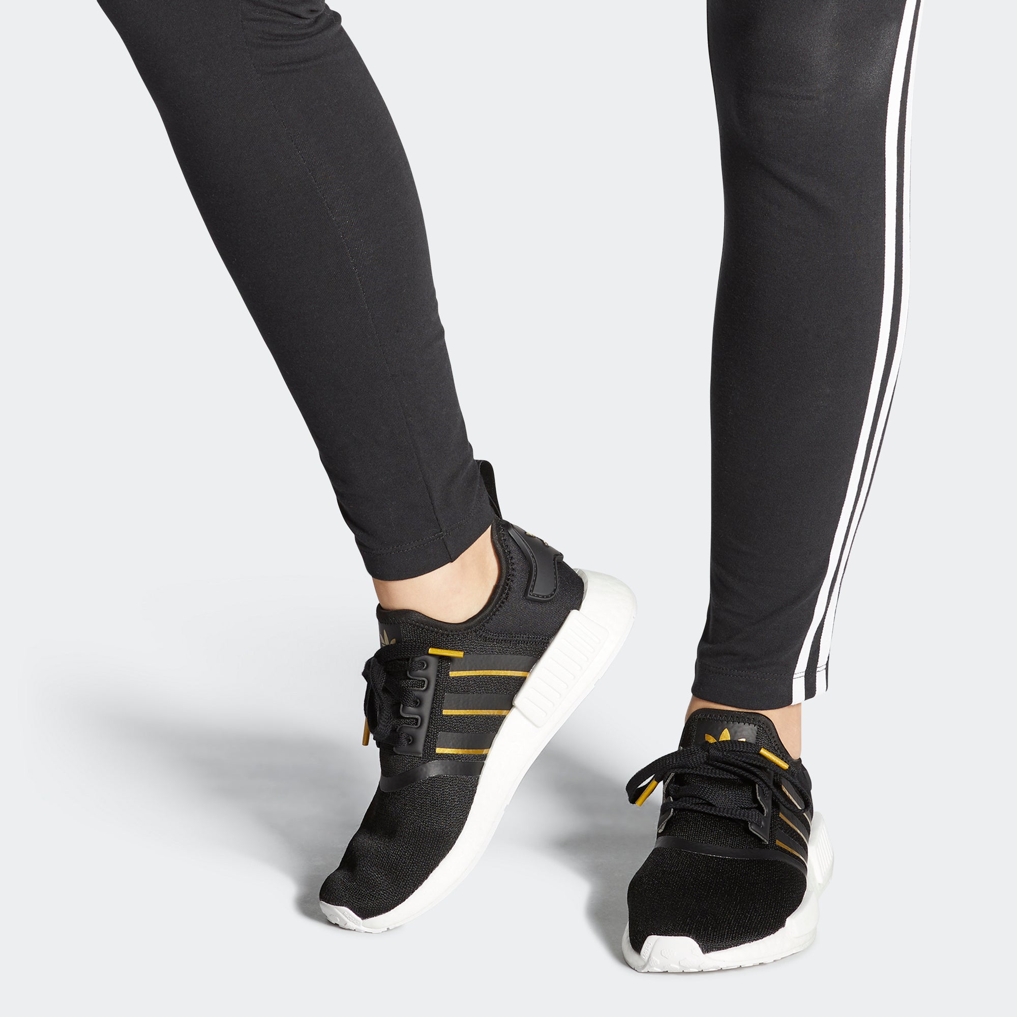 Adidas shoes women black and gold Clearance