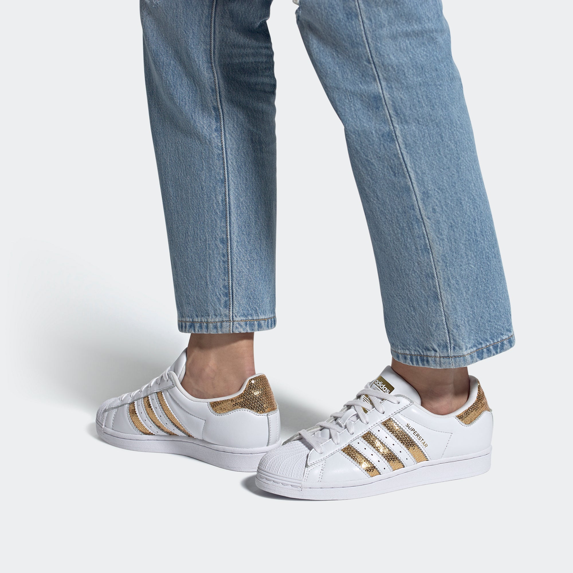 Ansættelse linned Calamity Women's adidas Superstar Shoes White Gold G55658 | Chicago City Sports