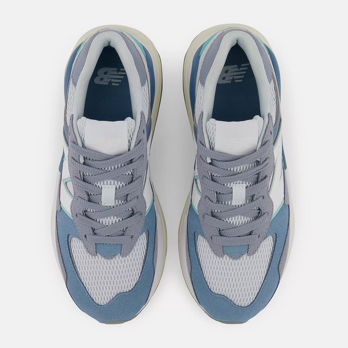 Women's New Balance 57/40 Shoes Sea Smoke